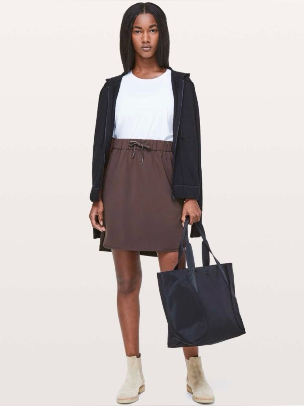 Lululemon On The Fly Skirt 21" Black Satin
Athleisure Skirt Size 6